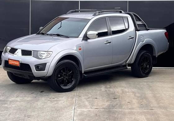 MITSUBISHI L200 TRITON 3.2 GLS 4X4 CD 16V TURBO INTERCOLER DIESEL 4P MANUAL